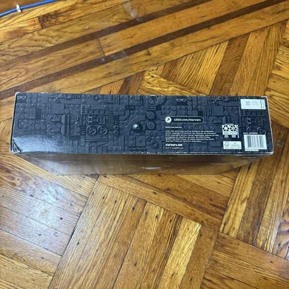 LEGO Star Wars Dagobah Jedi Training Diorama 75330 NIB 1000 pc Retired Gift NEW - Picture 6 of 7